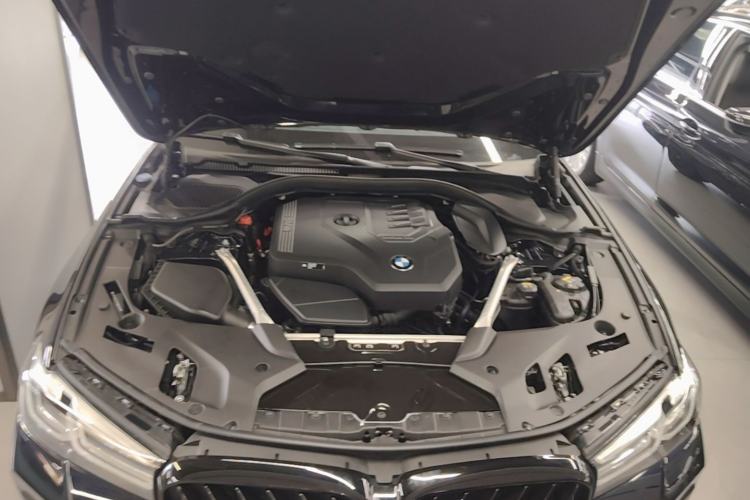 Used BMW 5 Series 2022 Second Facelift 530Li Leading Edition M Sport Package Engine Bay