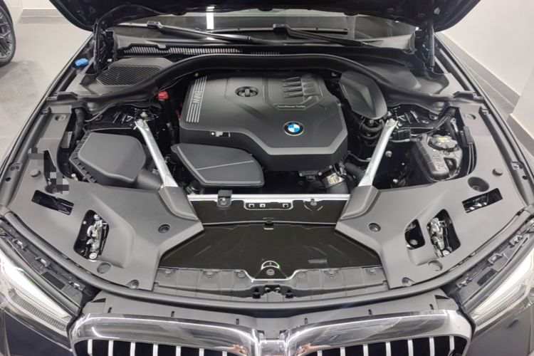 Used BMW 5 Series 2022 Restyled 525Li M Sport Package Engine Bay