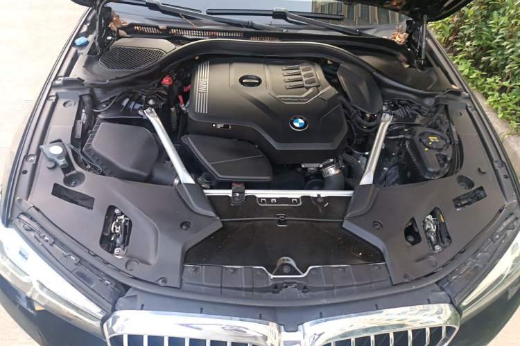 Used BMW 5 Series 2022 525Li Luxury Package Engine Bay