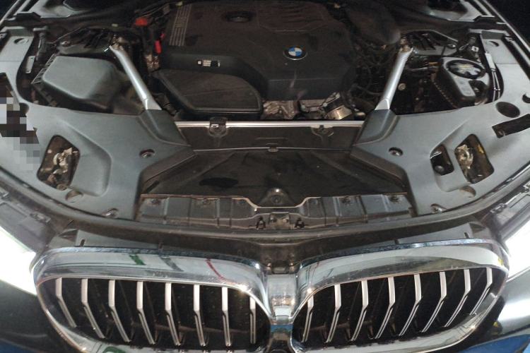 Used BMW 5 Series 2022 Restyled 525i M Sport Package Engine Bay