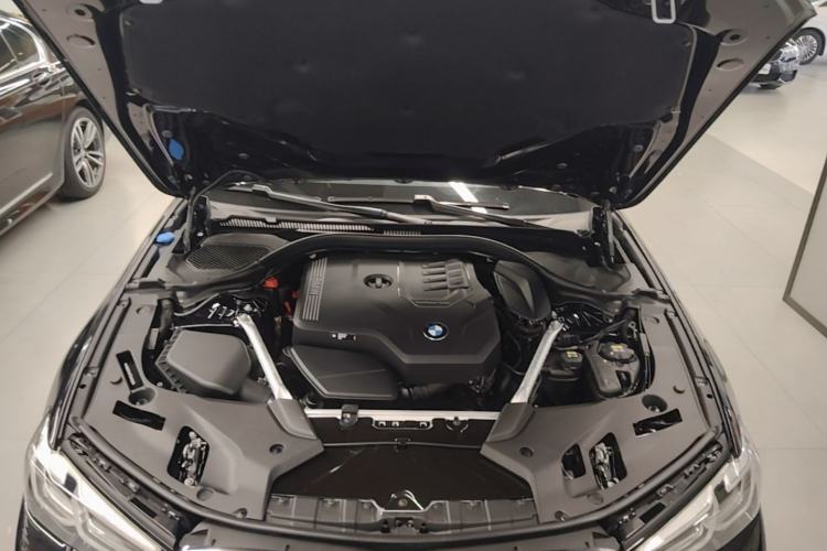 Used BMW 5 Series 2022 Revised Version 3 530Li Luxury Edition M Sport Package Engine Bay