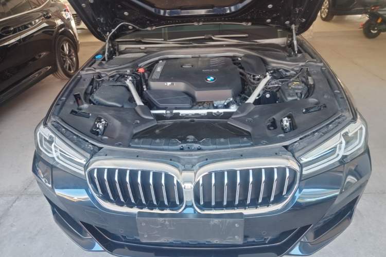 Used BMW 5 Series 2022 Restyled 525Li M Sport Package Engine Bay