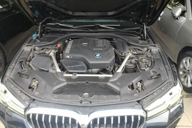 Used BMW 5 Series 2022 Second Facelift 530i M Sport Package Engine Bay