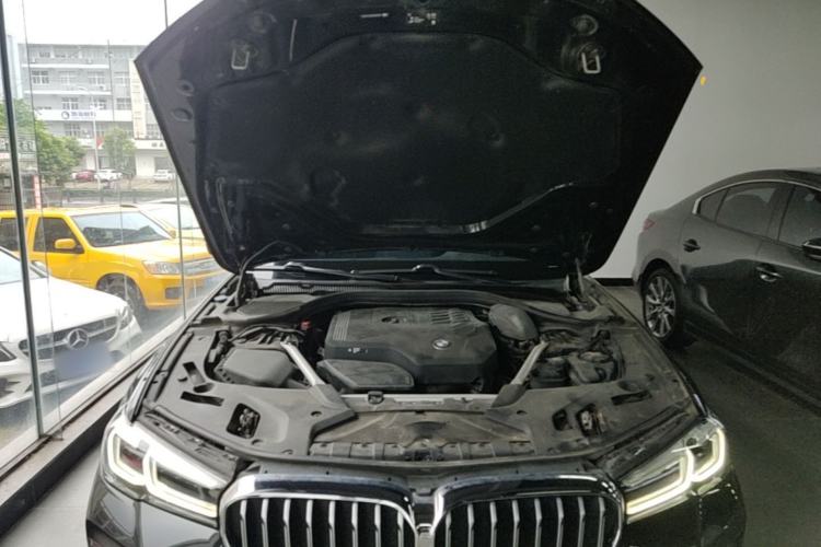 Used BMW 5 Series 2022 Second Facelift 530Li Leading Edition M Sport Package Engine Bay