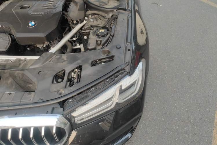 Used BMW 5 Series 2022 Restyled 525Li M Sport Package Engine Bay Left