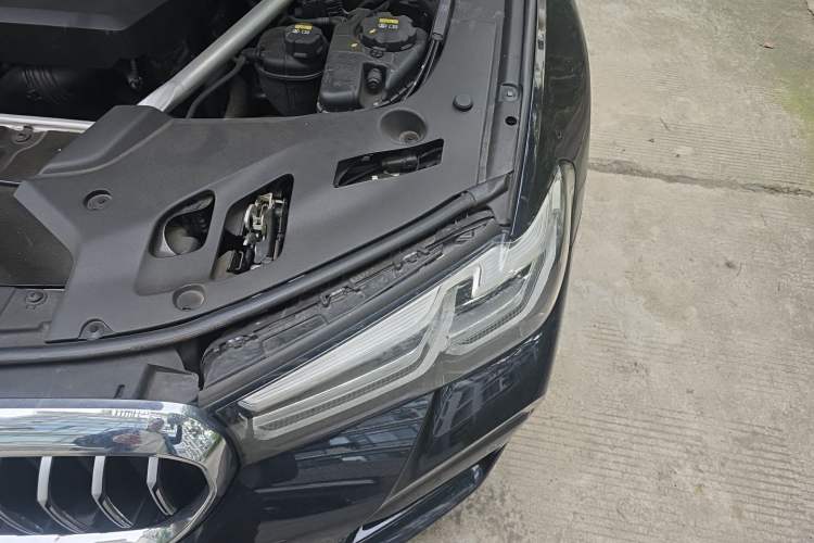 Used BMW 5 Series 2022 Second Facelift 530Li Luxury Version M Sport Package Engine Bay Left