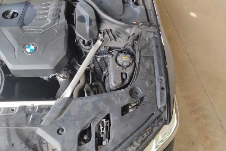 Used BMW 5 Series 2022 Restyled 525Li M Sport Package Engine Bay Left
