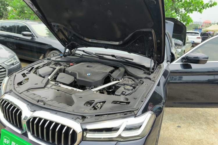 Used BMW 5 Series 2022 525Li Luxury Package Engine Bay Left