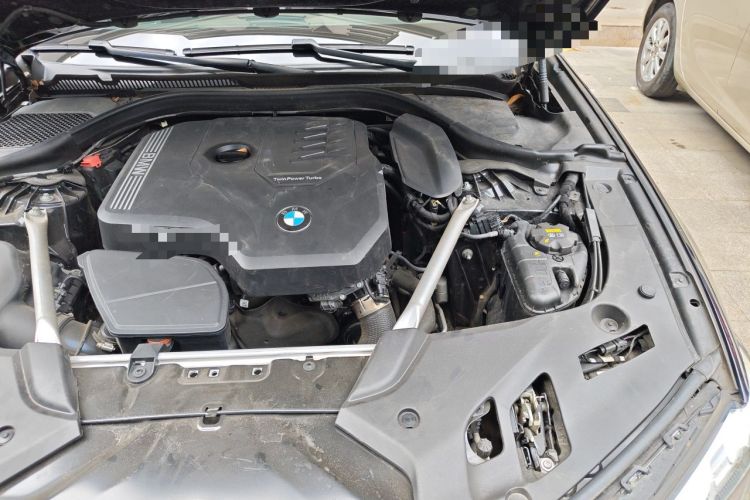 Used BMW 5 Series 2022 Restyled 525Li M Sport Package Engine Bay Left
