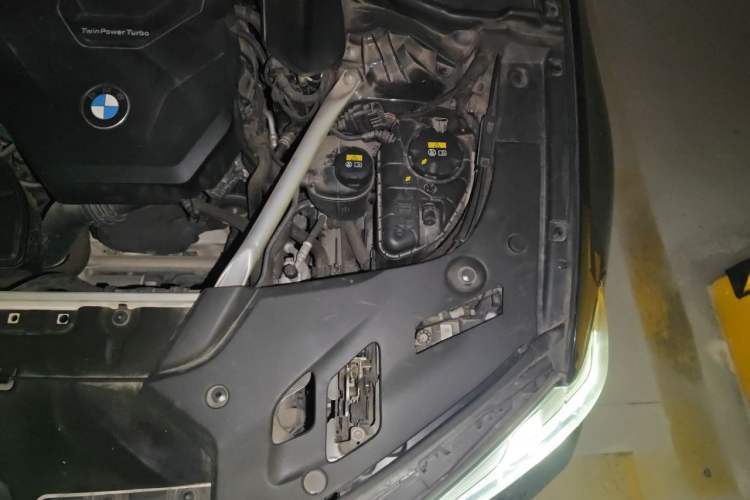 Used BMW 5 Series 2022 Restyled 530Li Leading Edition M Sport Package Engine Bay Left