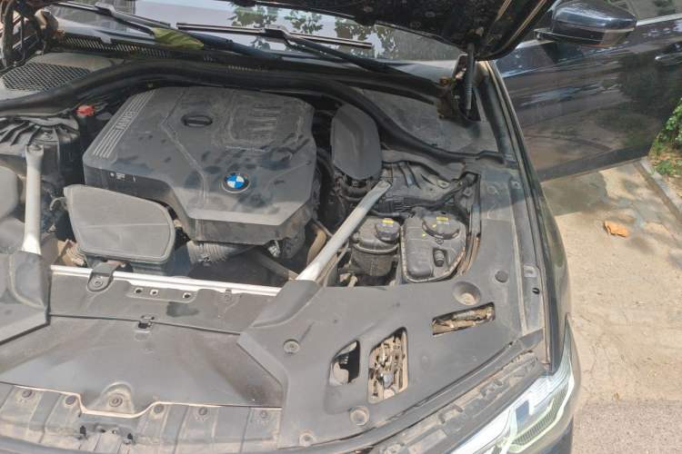 Used BMW 5 Series 2022 Restyled 530Li Leading Edition M Sport Package Engine Bay Left