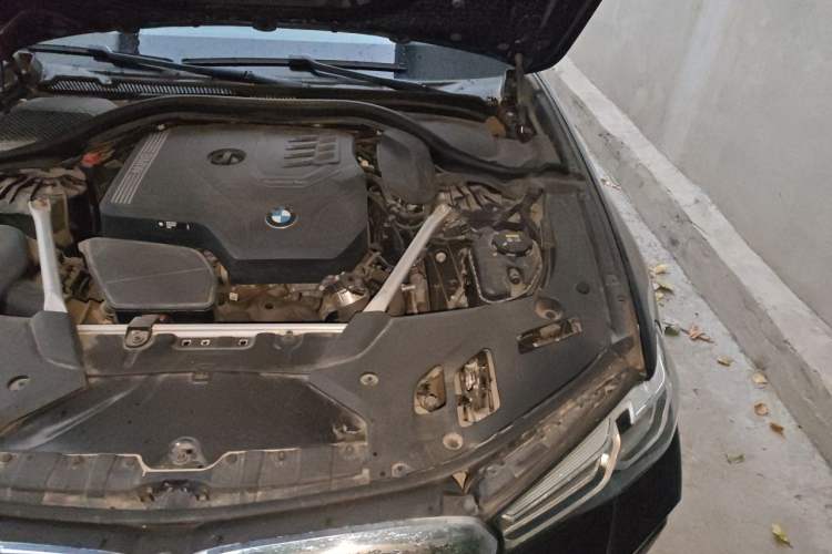 Used BMW 5 Series 2022 Restyled 525Li M Sport Package Engine Bay Left