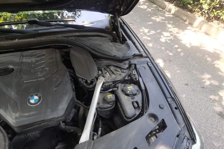 Used BMW 5 Series 2022 Restyled 530Li Leading Edition M Sport Package Engine Bay Left