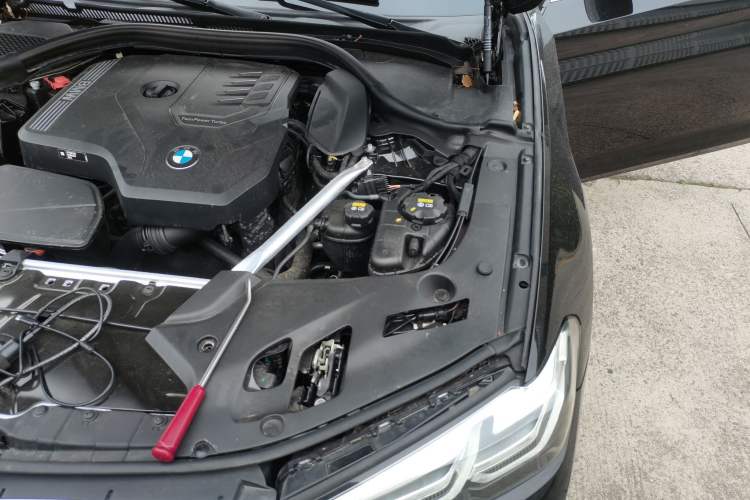 Used BMW 5 Series 2022 Updated 530Li Leading Edition Luxury Package Engine Bay Left