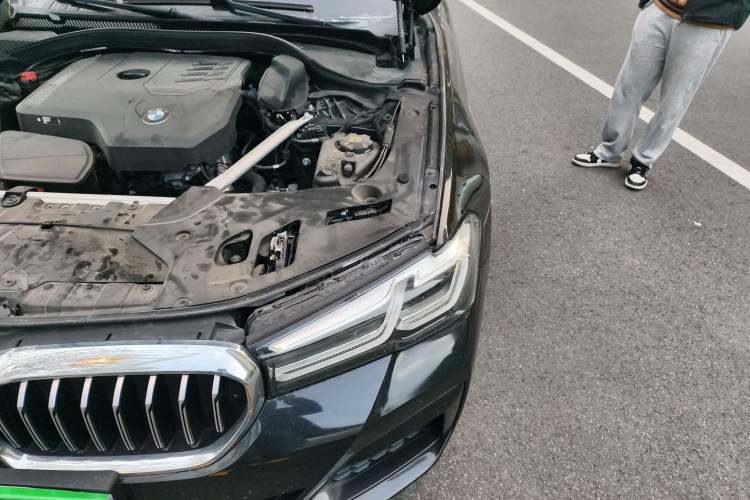 Used BMW 5 Series 2022 Restyled 525Li M Sport Package Engine Bay Left