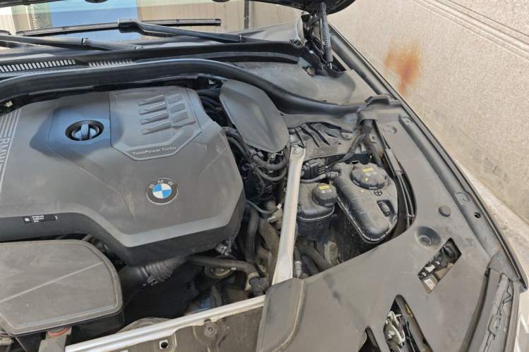 Used BMW 5 Series 2022 530Li Leading Luxury Package Engine Bay Left