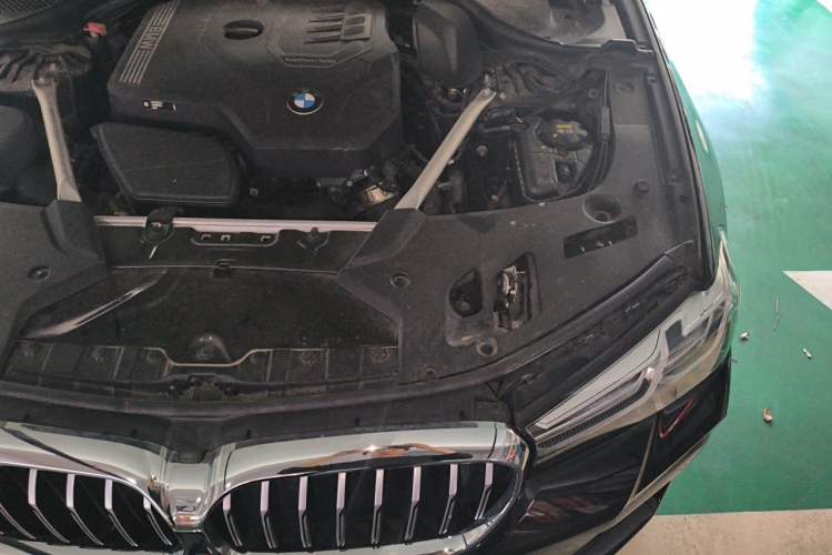 Used BMW 5 Series 2022 Restyled 525Li M Sport Package Engine Bay Left