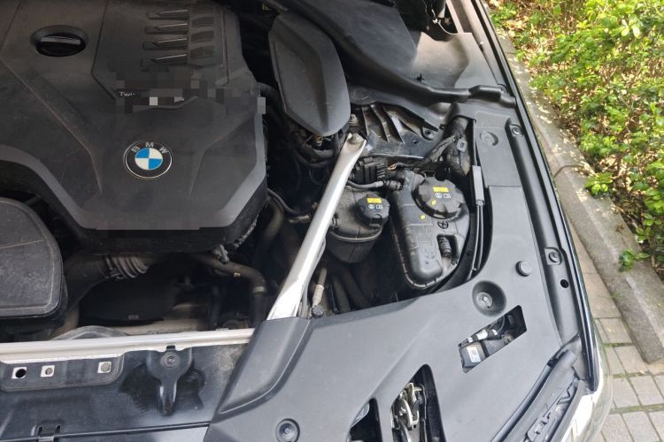 Used BMW 5 Series 2022 Second Facelift 530Li Luxury Version M Sport Package Engine Bay Left
