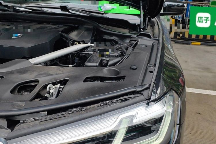 Used BMW 5 Series 2022 525Li Luxury Package Engine Bay Left