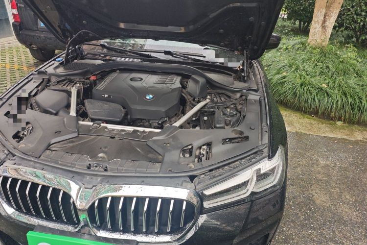 Used BMW 5 Series 2022 Second Facelift 525Li M Sport Package Engine Bay Left