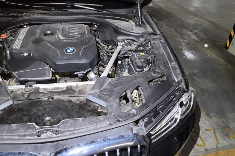 Used BMW 5 Series 2022 Restyled 525Li Luxury Package Engine Bay Left