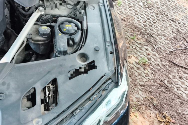 Used BMW 5 Series 2022 Second Facelift 530i M Sport Package Engine Bay Left