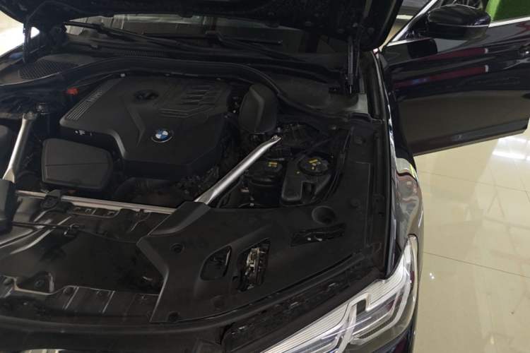 Used BMW 5 Series 2022 Revised Version 3 530Li Luxury Edition M Sport Package Engine Bay Left