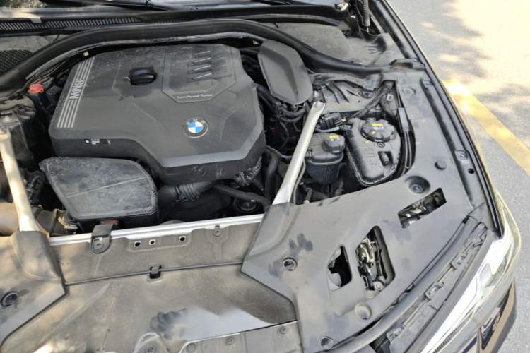 Used BMW 5 Series 2022 Restyled 530Li Leading Edition M Sport Package Engine Bay Left