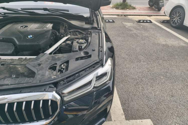 Used BMW 5 Series 2022 530Li xDrive M Sport Package Engine Bay Left