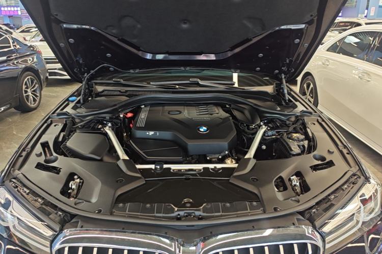 Used BMW 5 Series 2022 Restyled 525Li M Sport Package Engine Bay