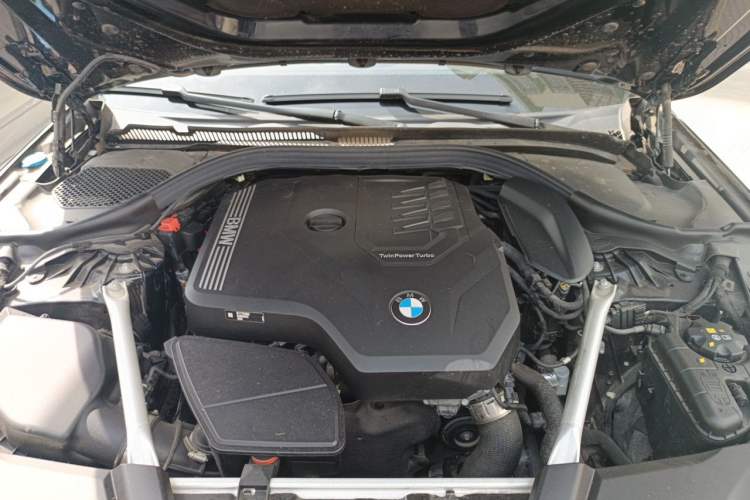 Used BMW 5 Series 2022 Second Facelift 525Li M Sport Package Engine Bay
