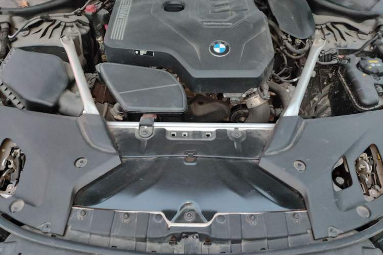 Used BMW 5 Series 2022 Second Facelift 525Li M Sport Package Engine Bay