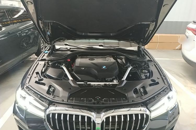 Used BMW 5 Series 2022 Second Facelift 525Li M Sport Package Engine Bay