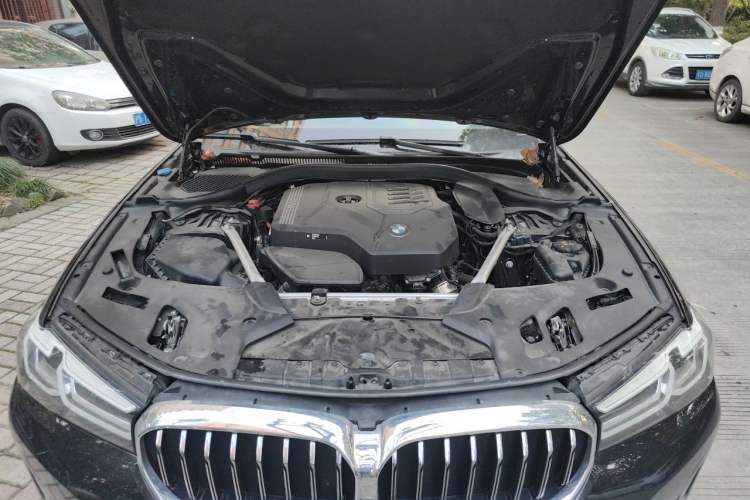 Used BMW 5 Series 2022 525Li Luxury Package Engine Bay