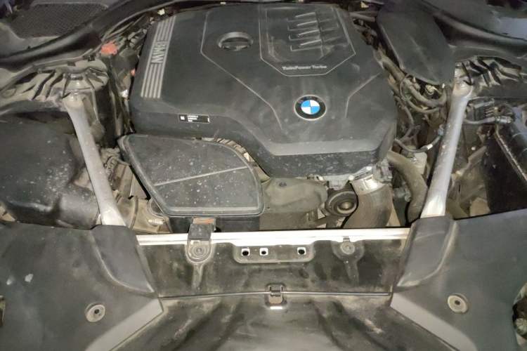 Used BMW 5 Series 2022 Restyled 525Li M Sport Package Engine Bay