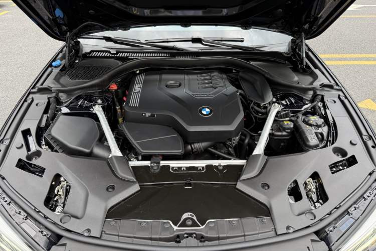 Used BMW 5 Series 2022 Restyled 530Li Leading Edition M Sport Package Engine Bay