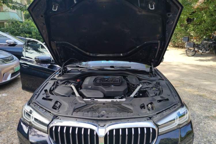Used BMW 5 Series 2022 Restyled 525Li M Sport Package Engine Bay