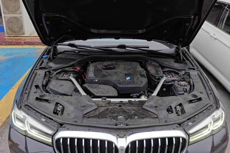 Used BMW 5 Series 2022 Restyled 525Li M Sport Package Engine Bay