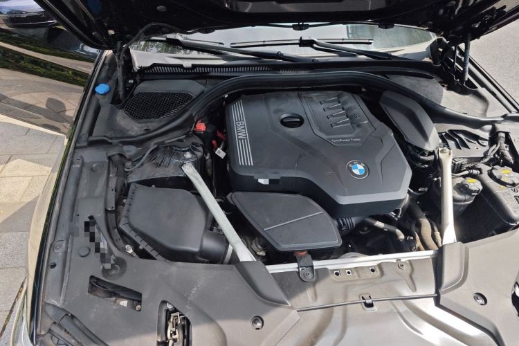 Used BMW 5 Series 2022 Second Facelift 530Li Luxury Version M Sport Package Engine Bay Right