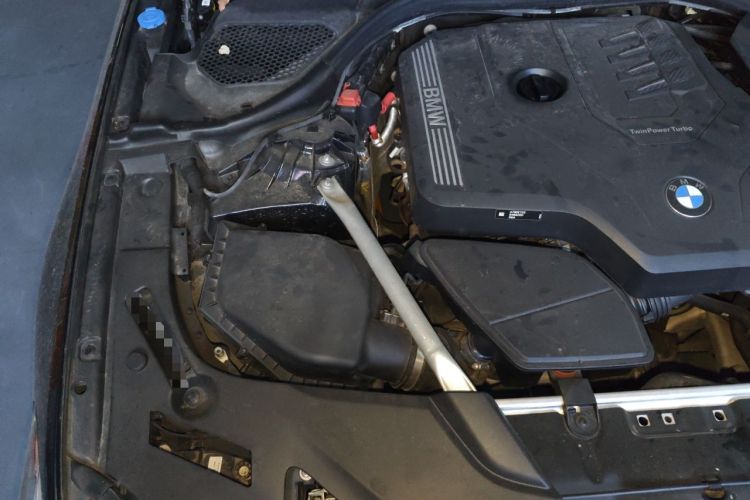 Used BMW 5 Series 2022 530Li Leading Model M Sport Package Engine Bay Right