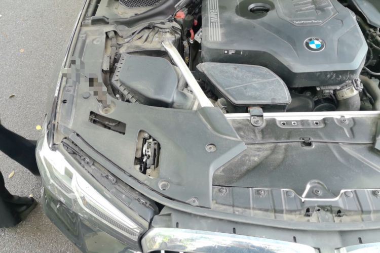 Used BMW 5 Series 2022 Restyled 525Li M Sport Package Engine Bay Right