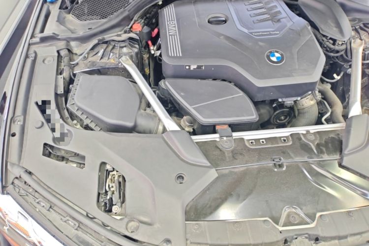 Used BMW 5 Series 2022 Second Facelift 525Li M Sport Package Engine Bay Right