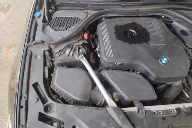 Used BMW 5 Series 2022 Restyled 525Li M Sport Package Engine Bay Right