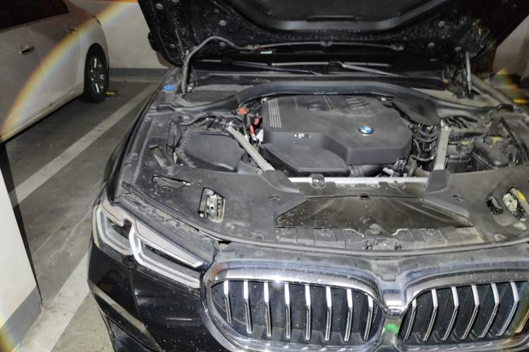 Used BMW 5 Series 2022 Second Facelift 530Li Leading Edition M Sport Package Engine Bay Right