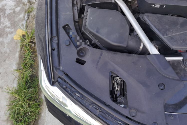 Used BMW 5 Series 2022 Restyled 525i M Sport Package Engine Bay Right