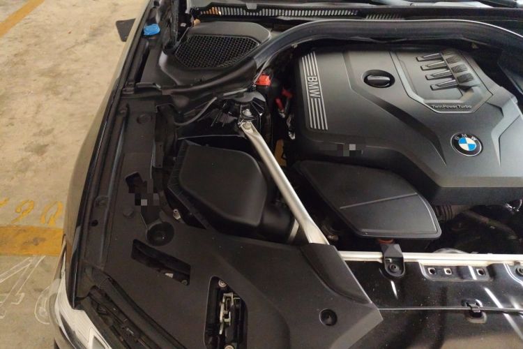 Used BMW 5 Series 2022 Second Facelift 530Li Luxury Version M Sport Package Engine Bay Right