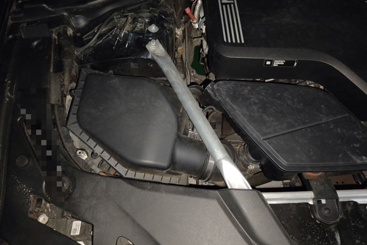 Used BMW 5 Series 2022 Restyled 530Li Leading Edition M Sport Package Engine Bay Right