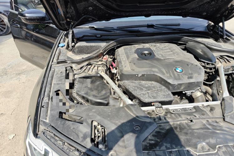Used BMW 5 Series 2022 Second Facelift 525Li Luxury Package Engine Bay Right