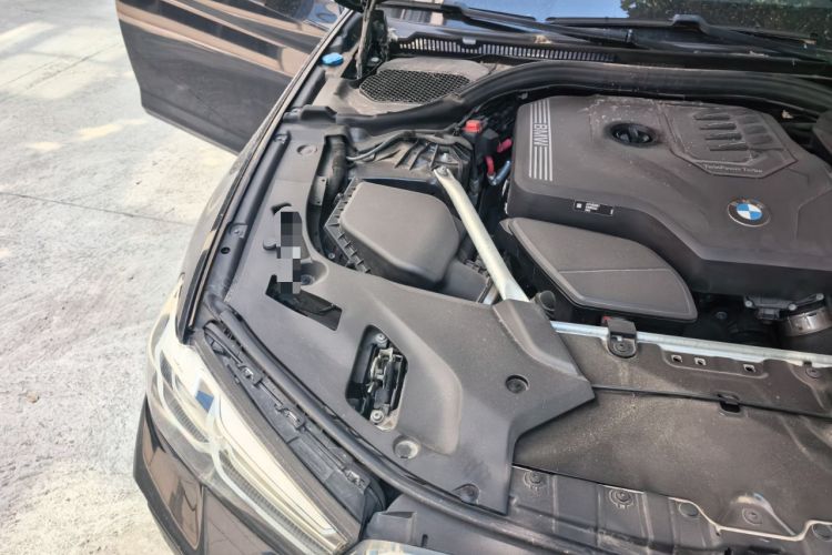 Used BMW 5 Series 2022 Second Facelift 525Li M Sport Package Engine Bay Right