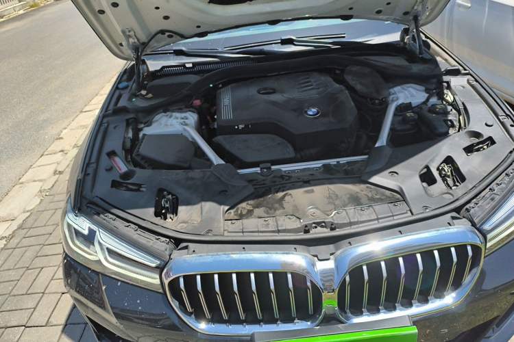Used BMW 5 Series 2022 Second Facelift 530Li Leading Edition M Sport Package Engine Bay Right